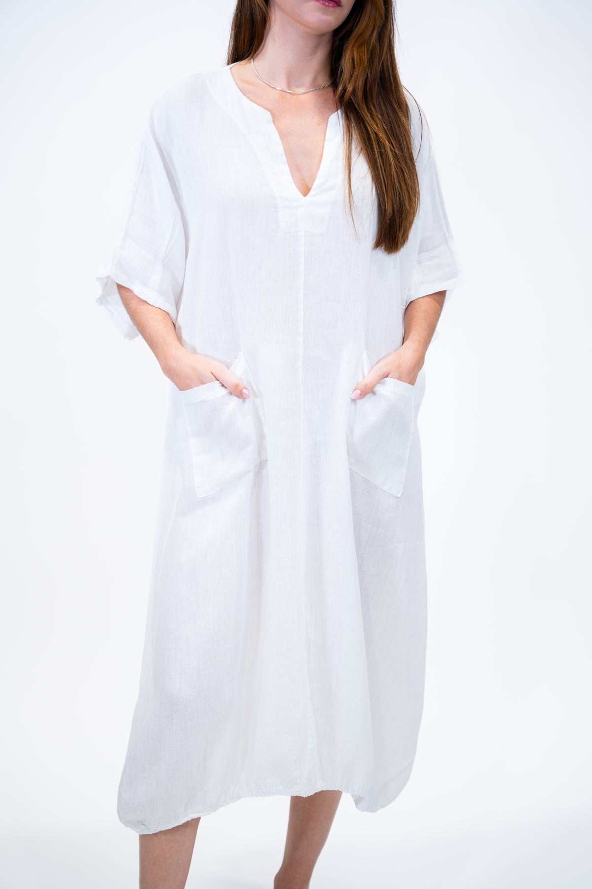 Vestido Alexandra lino blanco detalle