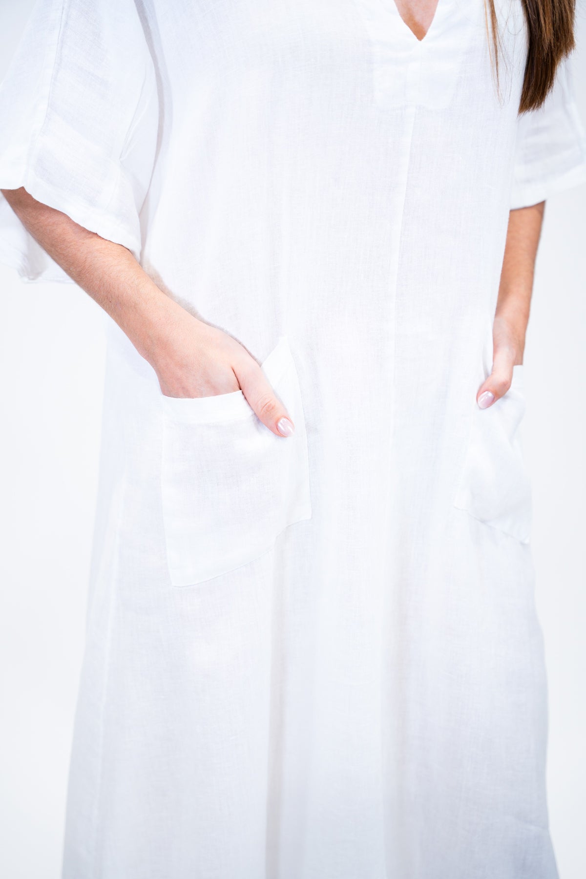 Vestido Alexandra lino blanco bolsillos